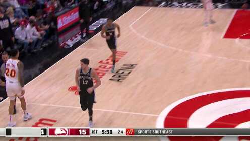 《NBA全场集锦》经典的配合最实用！卡佩拉挡拆下顺接杨少侠妙传单手劈扣