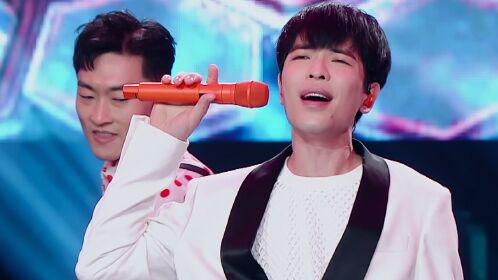 初舞台:萧敬腾欢快演绎《海芋恋》,气氛好嗨!