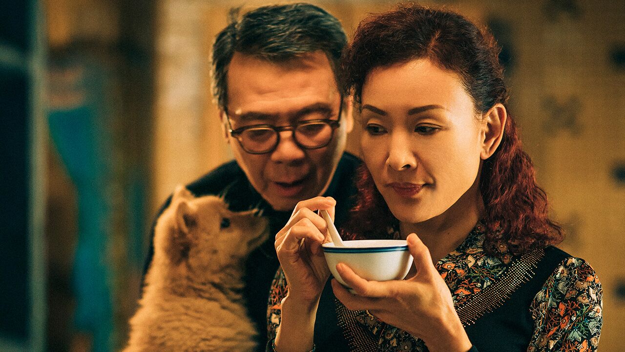 一镜到底!冯小刚陈冲演绎山城平凡夫妻