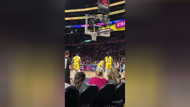 沉浸式看球！观众席视角欣赏湖勇大战 老詹机敏上篮汤神独中两元