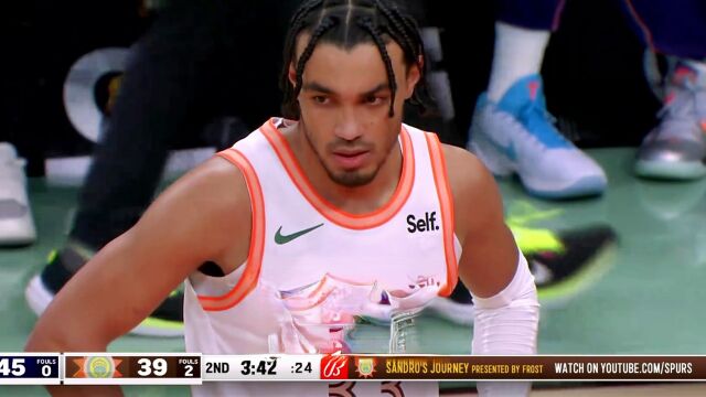 满满都是细节！布克秀花活晃晕防守者