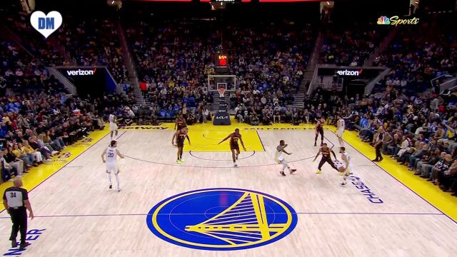 经典配合！勇士清空一侧，追梦内切上篮