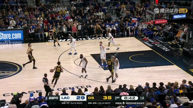 直接撞飞勇士中锋！哈登强突篮下碾压打进