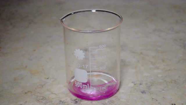 酚酞遇碱变红真的难道不是吗