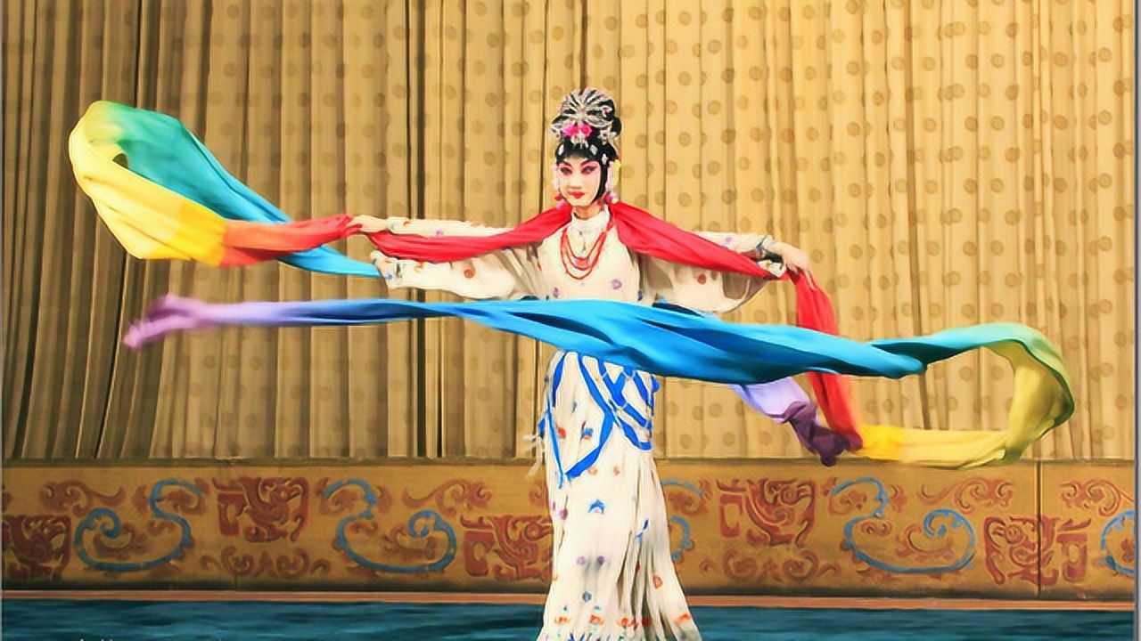 京剧天女散花李胜素表演充沛细腻有神