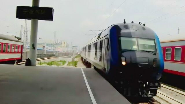 客运时代的宁波东站北京开来的z9次直达特快列车进站