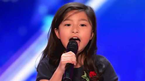 让人泪奔的现场！9岁小女孩霸气献唱席琳迪翁世纪经典歌曲