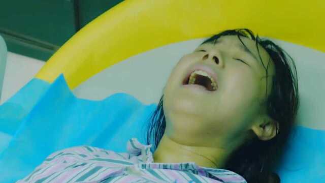 女子生孩子看着都疼