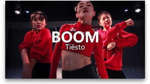 圆圆老师带来最热的网红舞《Boom》爵士舞视频