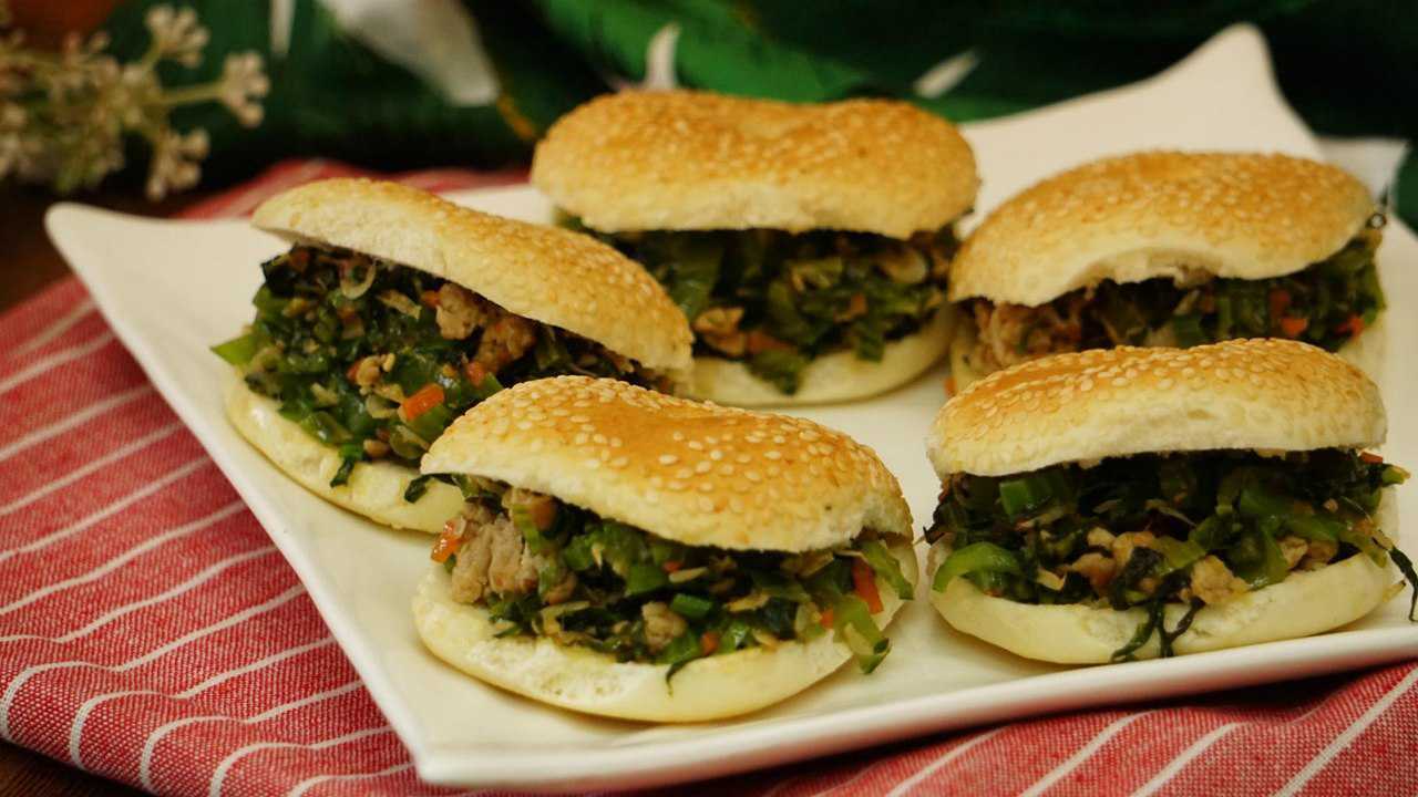光饼夹菜,光饼夹_大山谷图库