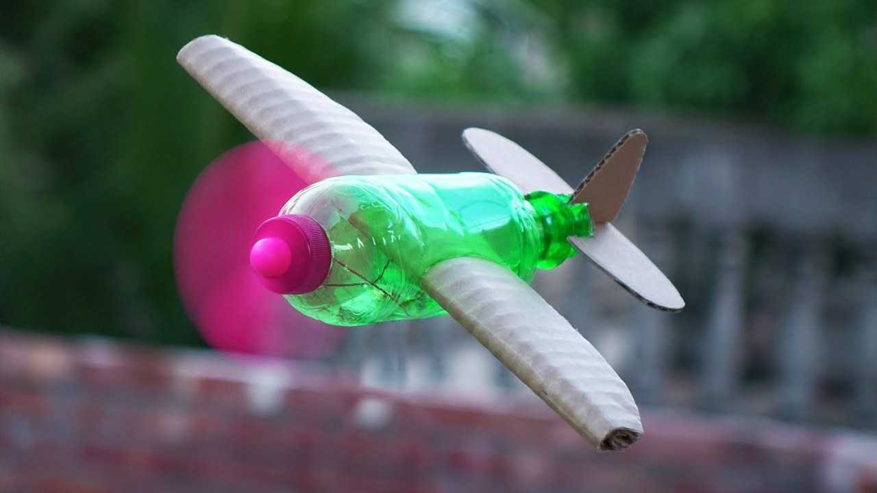 塑料瓶一分钟变成一个飞机?这个手工孩子肯定会喜欢