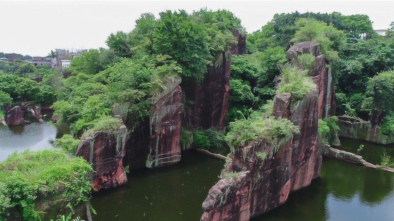 东莞石排燕岭古采石场遗址航拍