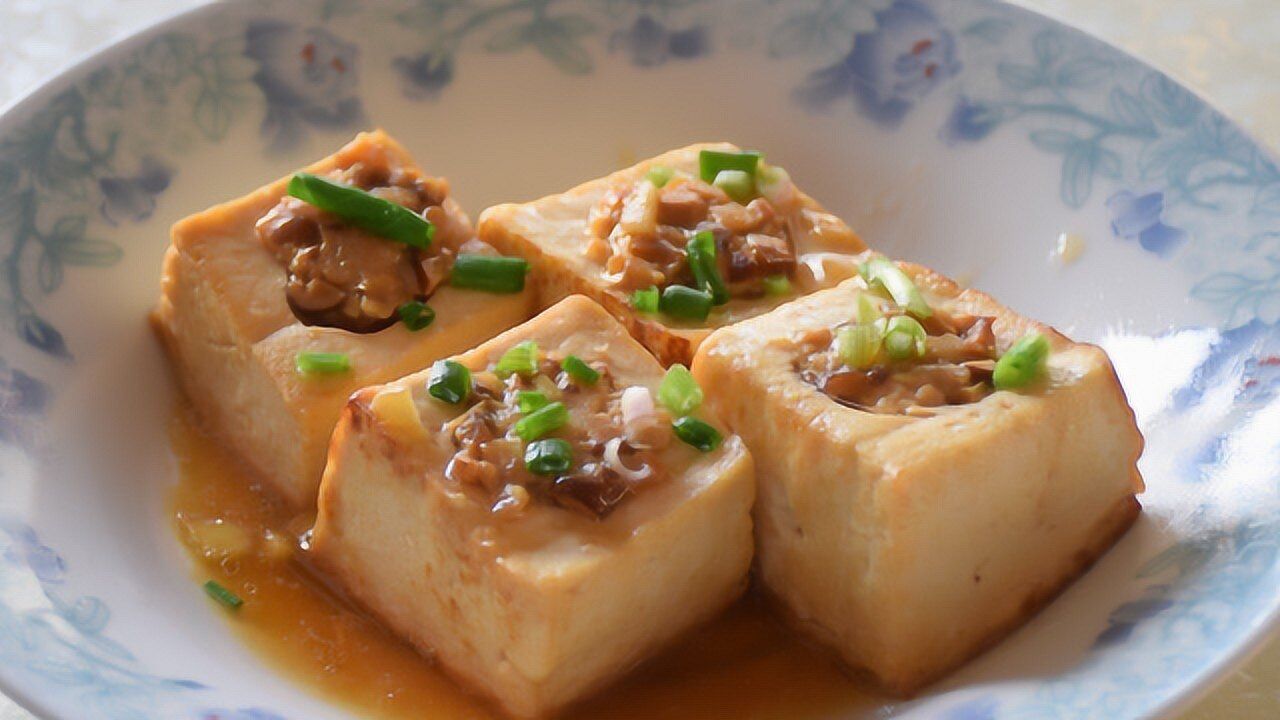 广东潮汕的名菜客家酿豆腐在家也可以做哦