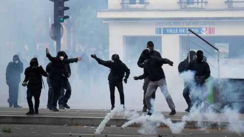 现场：约200人被捕！巴黎2万人五一大游行现黑衣人打砸纵火