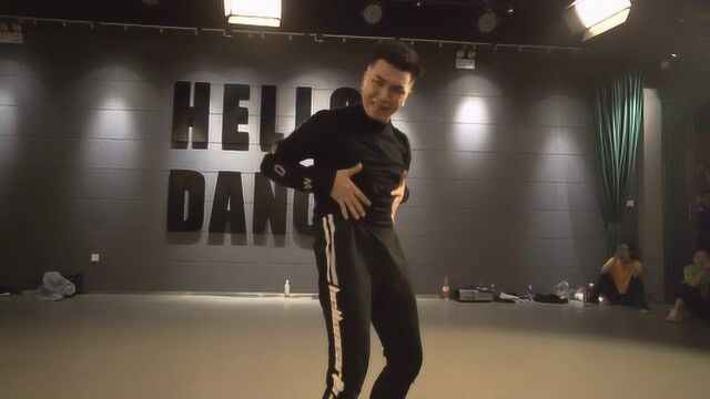 HELLO DANCE小君君《one type of dark》