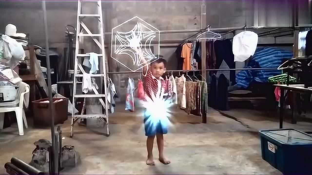 银河奥特曼4岁小孩真人变身特效动画帅气