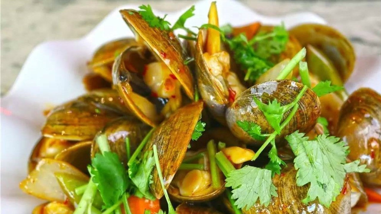 做辣炒黄蚬子这个步骤很重要味道鲜美简单易学