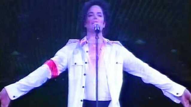 迈克尔ⷦ𐥅‹逊《Earth Song》1996年经典现场,看完久久不能平静!