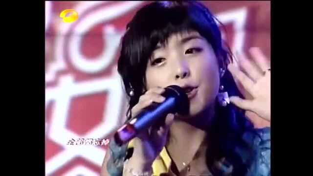 2004超级女声 张含韵《你的甜蜜》酸酸甜甜太萌了