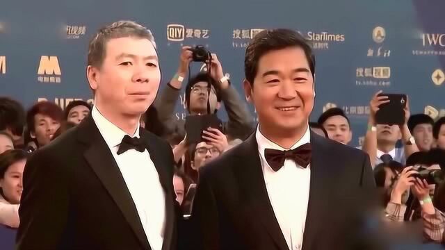 崔永元妻子与冯小刚妻子对比,网友:这差距可真大,什么人找什么人