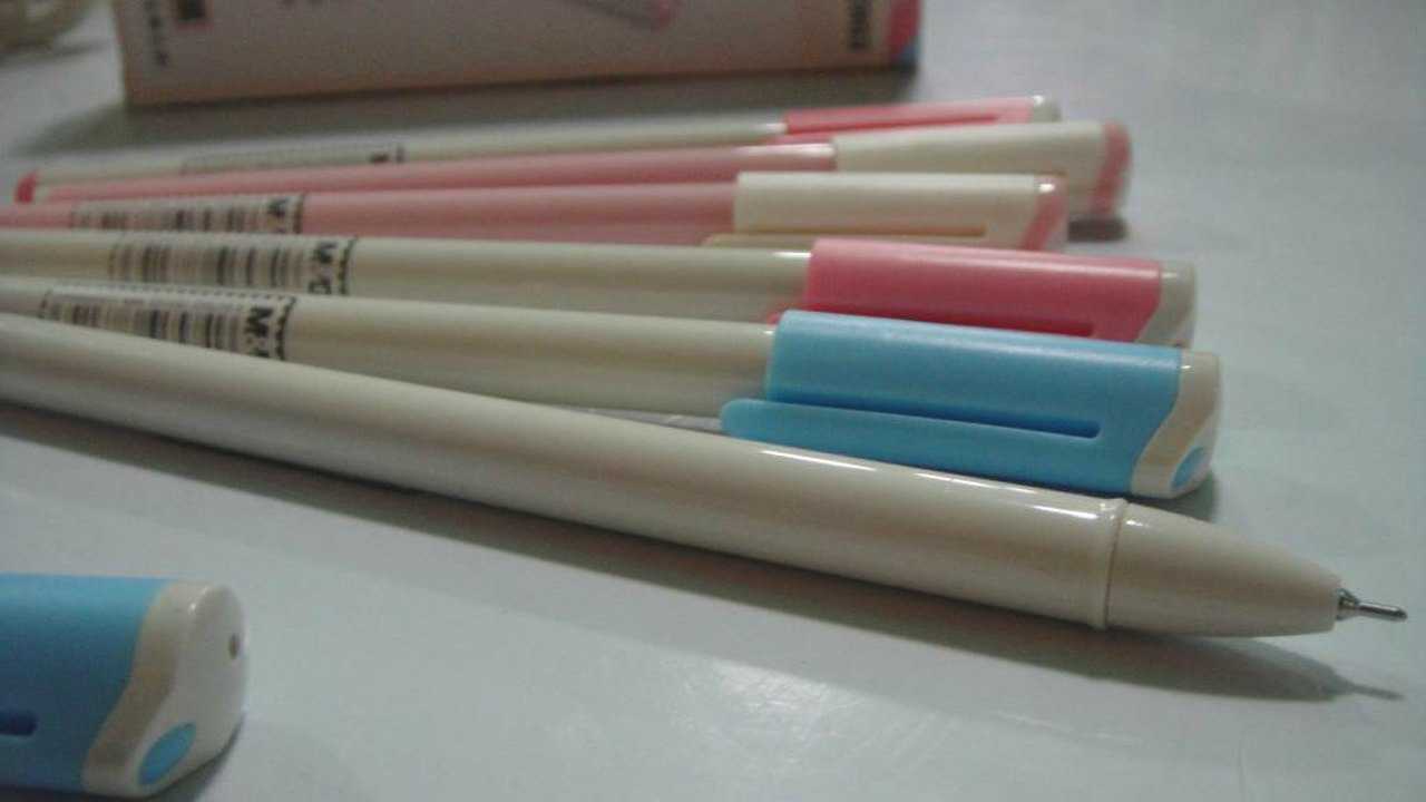 为什么笔盖上会有小孔？关键时候可以救命，看了才知道_腾讯视频