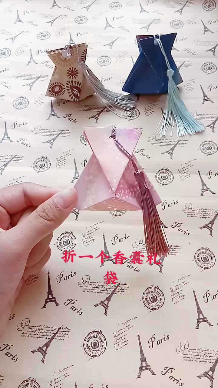 露露妈咪爱折纸