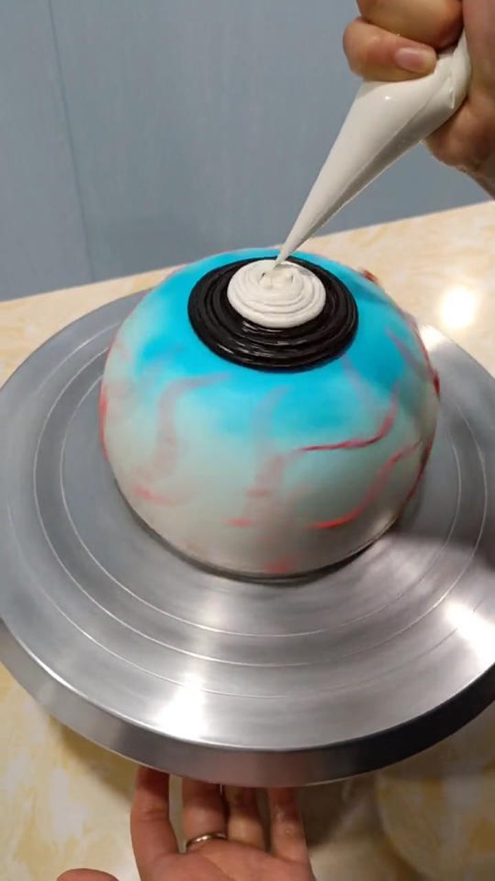 眼球蛋糕小朋友应该不太喜欢吧