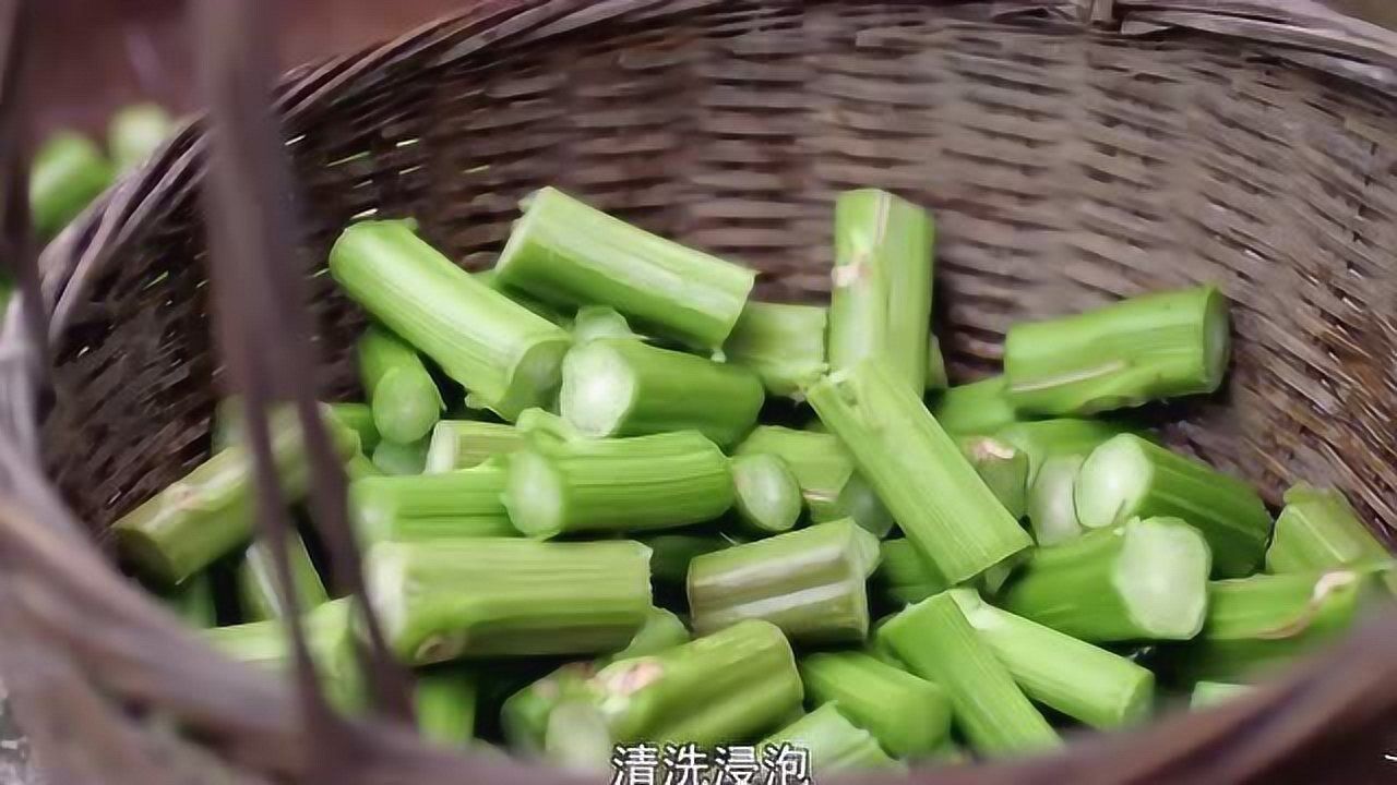 浙江紹興黴莧菜梗臭名遠揚醃出來的滷水更是老紹興人的命