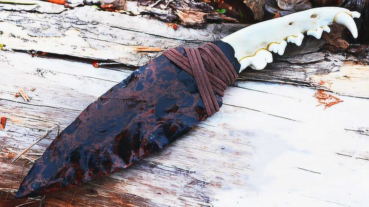 国外顶级铁匠锻造石器时代狼牙匕首全过程精湛工艺打造一把杰作