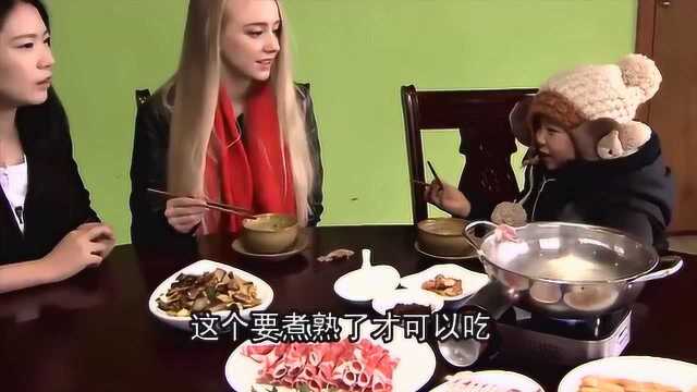 天天向上:丹麦天使西塞尔看花猪,品尝湖南当地美食