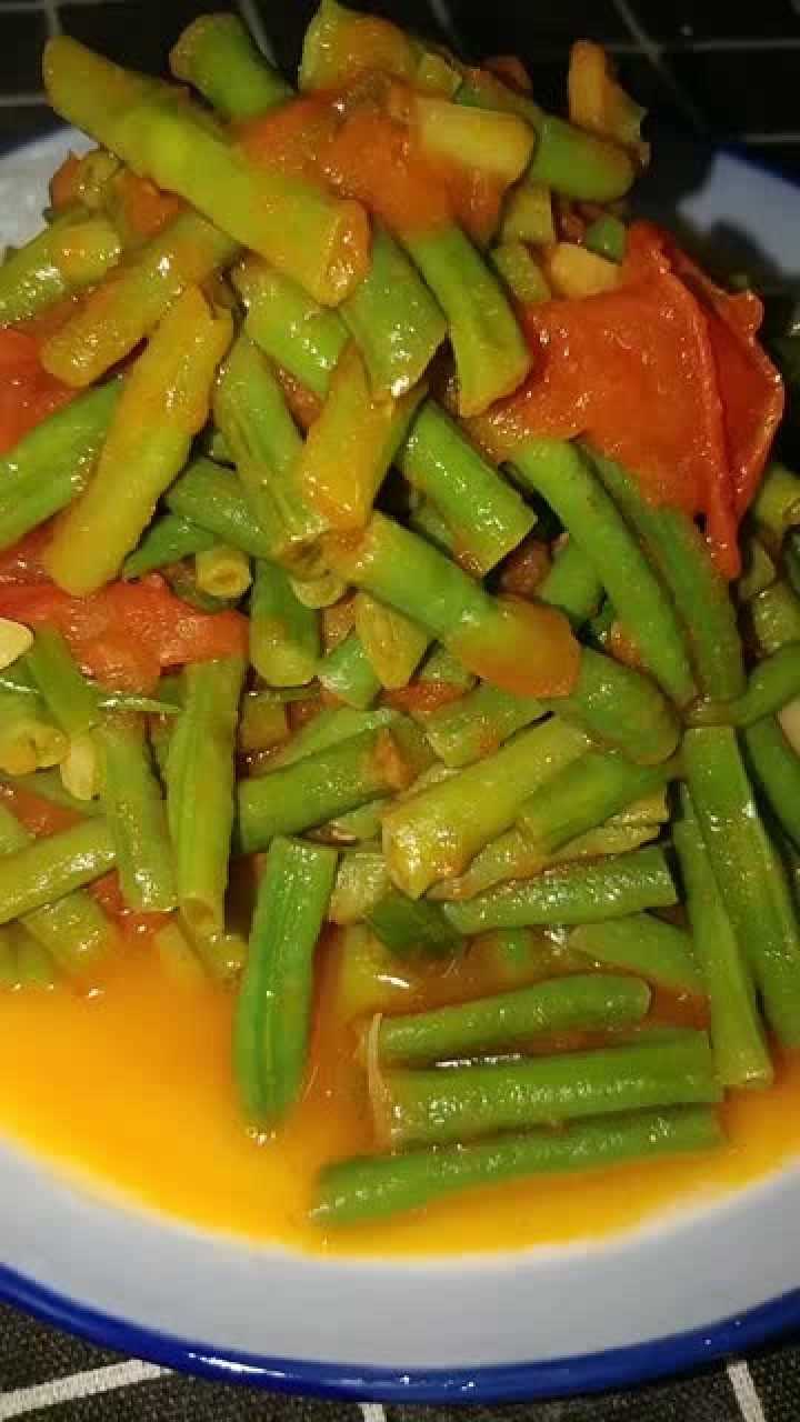 西红柿炒豆角简单又美味