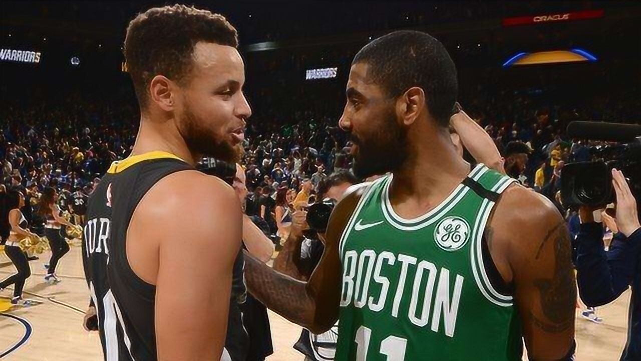 看他俩控球简直是享受库里欧文华丽运球过人集锦