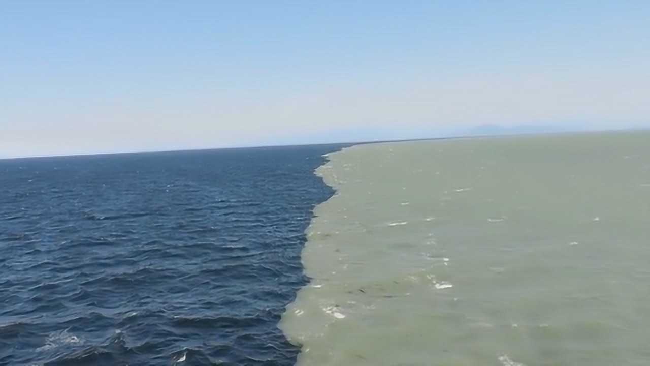 大西洋和太平洋的海水分界线两侧海水颜色不同堪称世界奇观