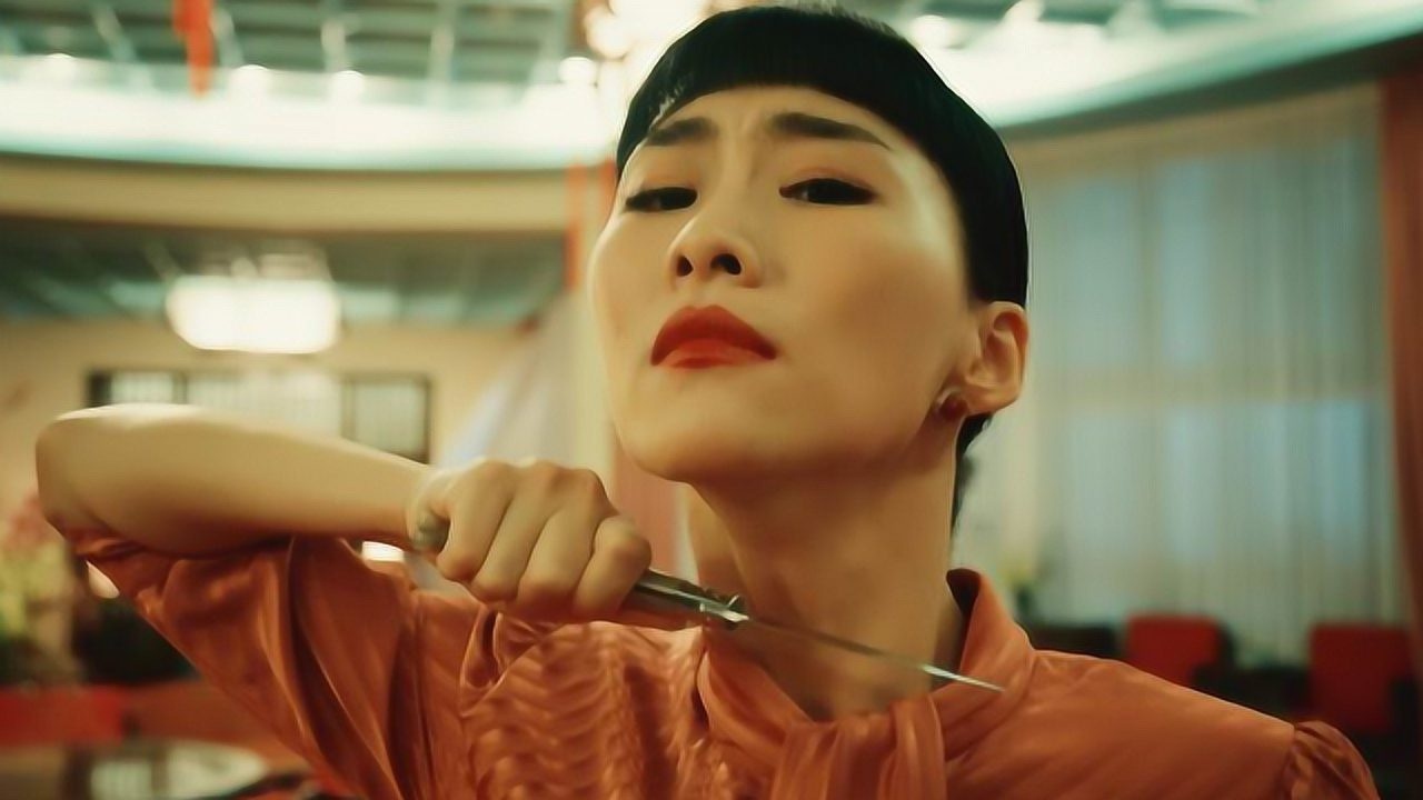 吴可熙新片《灼人秘密》首曝预告,女星遭潜规则变疯!