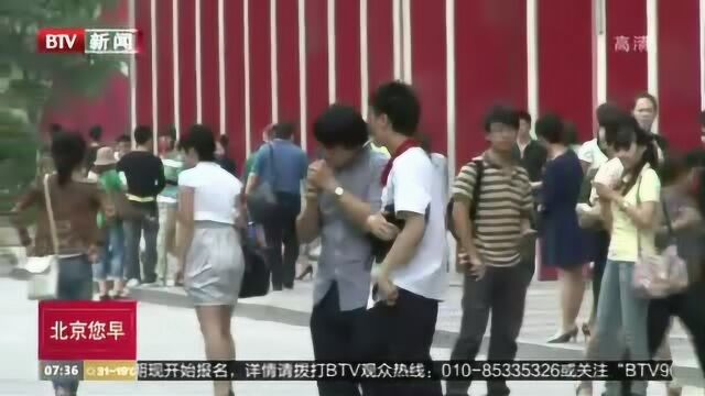 世界无烟日:父母吸烟影响孩子 青少年吸烟危害更大