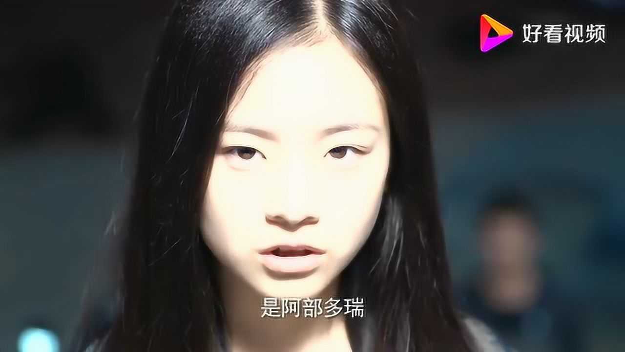 女孩身份不一般说出名字后竟让外星人下跪