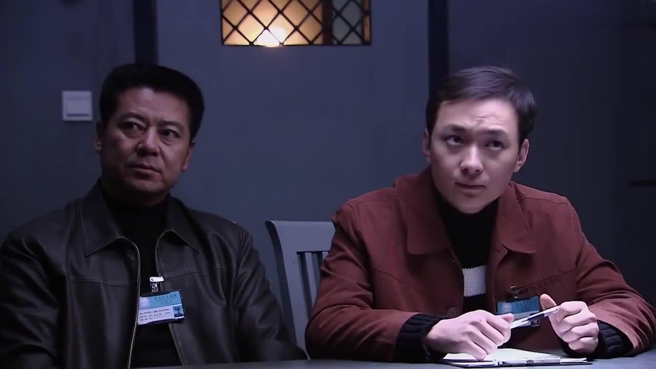 网吧内两个打工妹被先奸后杀，一个上厕所逃过一劫，罪犯逍遥法外_腾讯视频
