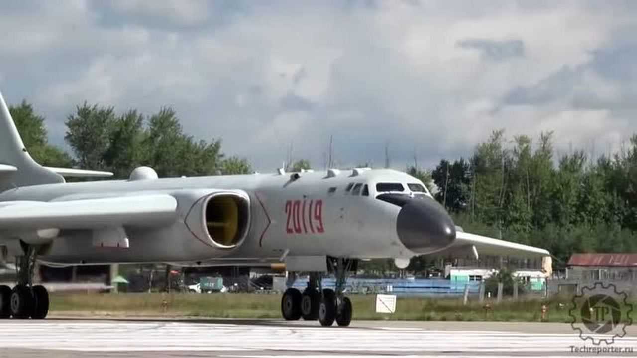 轰6k和图22m3同角度起飞和降落