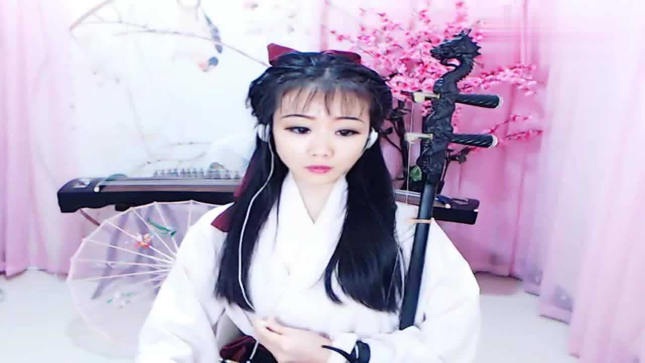呆萌小姐姐二胡一曲玛尼情歌这颜值这手法高手啊