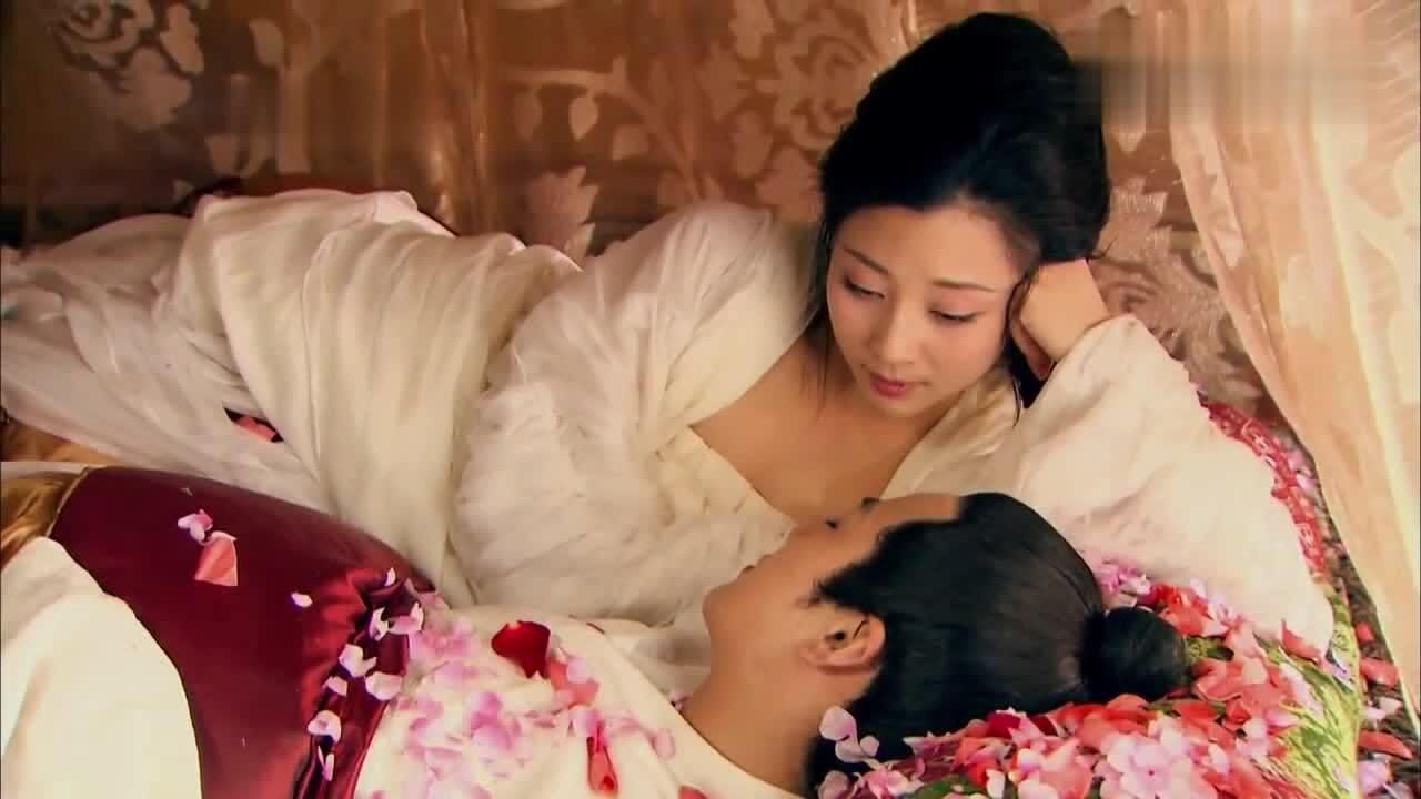 武则天秘史武媚娘和皇上躺在花海里武媚娘一句话打破气氛