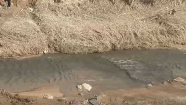 甘肃长庆油田附近河道河水变黑 生态环境局:与油田没有关系