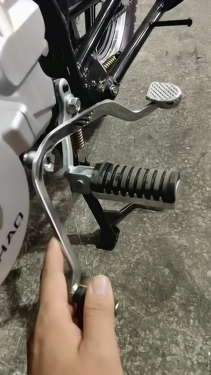 骑了多年的摩托,错误挂档的方法!