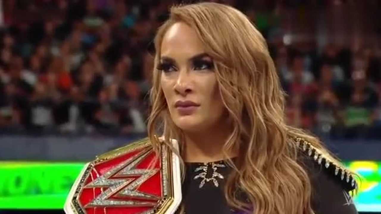 wwe回顾地表最强女人隆达罗西面对奈亚竟然束手就擒