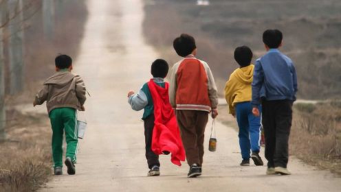 轰动韩国的青蛙少年失踪案，5个孩子离奇消失，11年后被发现叠在一起！