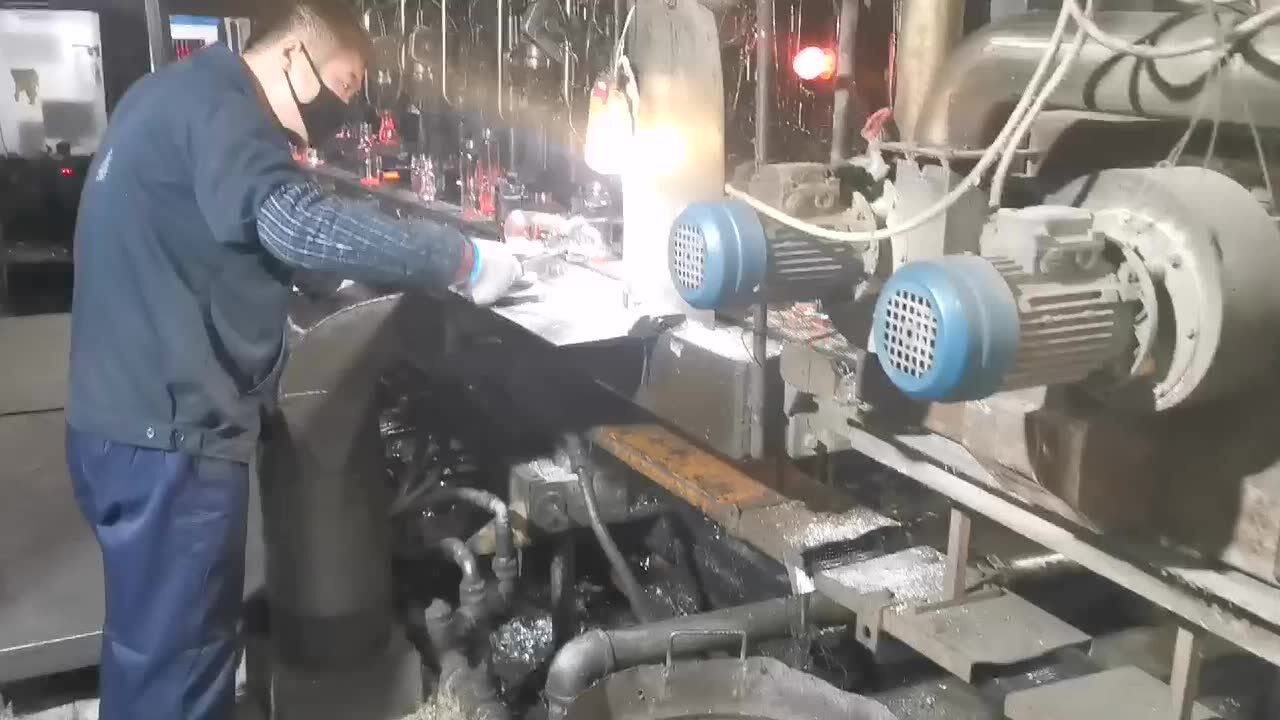 玻璃瓶厂行列机生产视频_高清1080P在线观看平台_腾讯视频