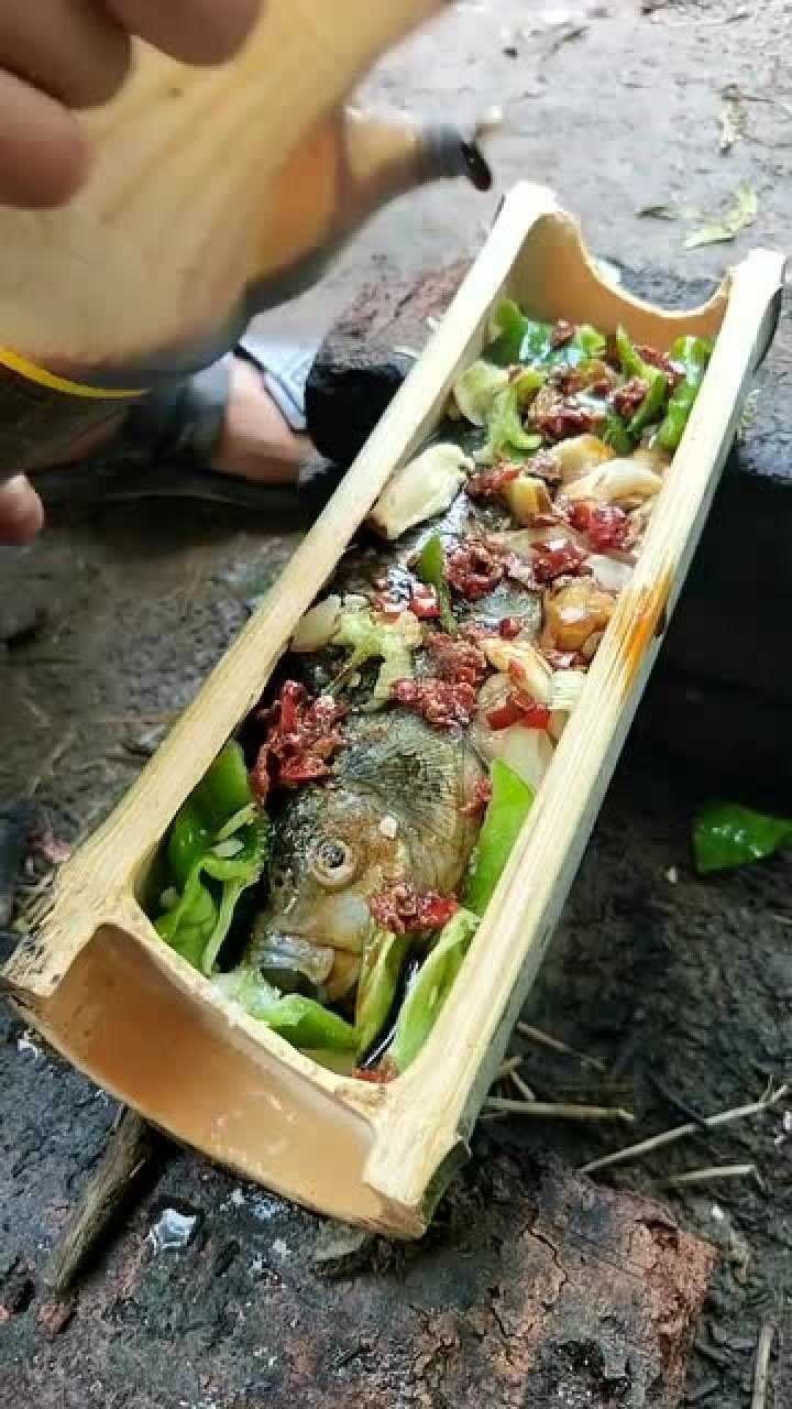 农村吃货竹筒清蒸鱼真香