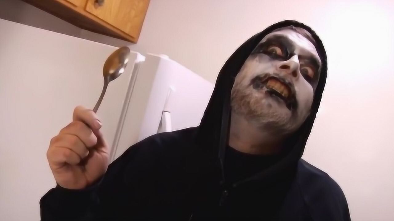 虐心大片勺子杀人狂2电影史上最墨迹的杀手演两部都没杀死人