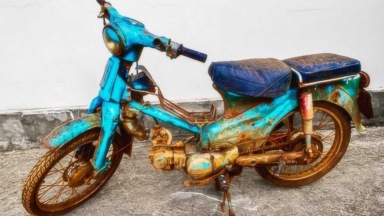 小哥翻新10年前电动车,翻新完成时,瞬间勾起儿时回忆!