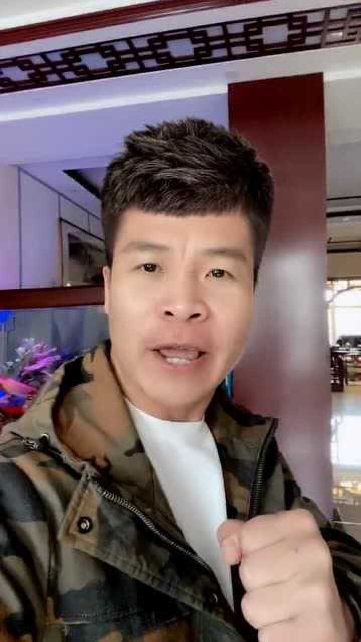 二龙湖浩哥的发型,还是这么犀利,不服都不行!