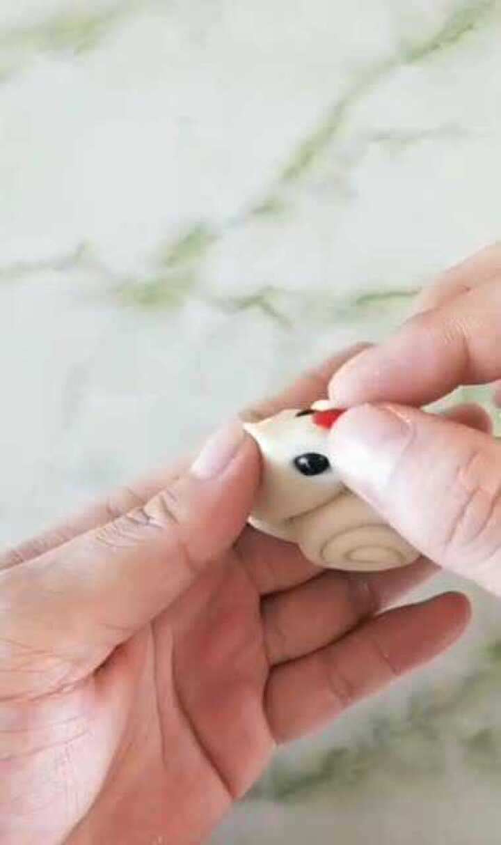 牛人的手艺用面捏的小鸡真是大开眼界了